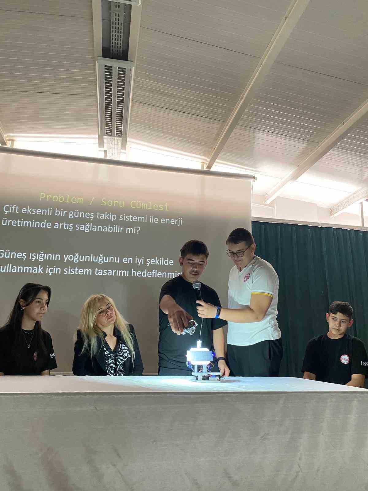 Afyonkarahisar’da öğrenciler bilimin ışığında buluştu