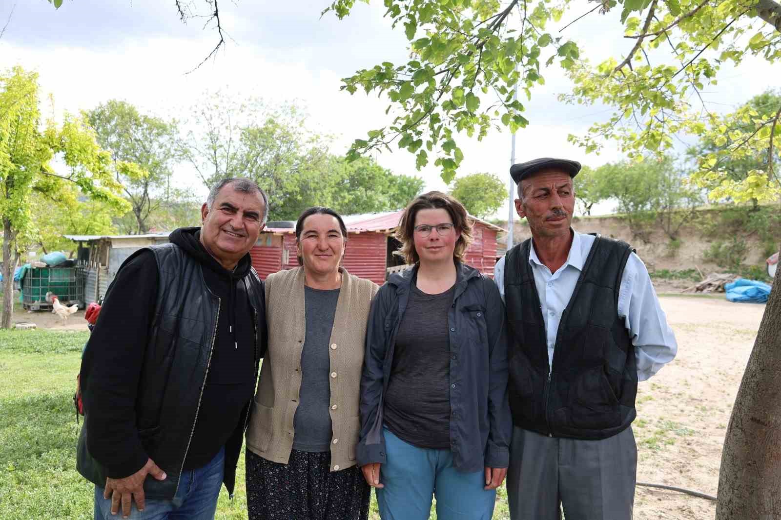 İklim değişikliğine dikkat çekmek için yola koyuldu: 2 yılda 33 bin kilometre pedal çevirdi