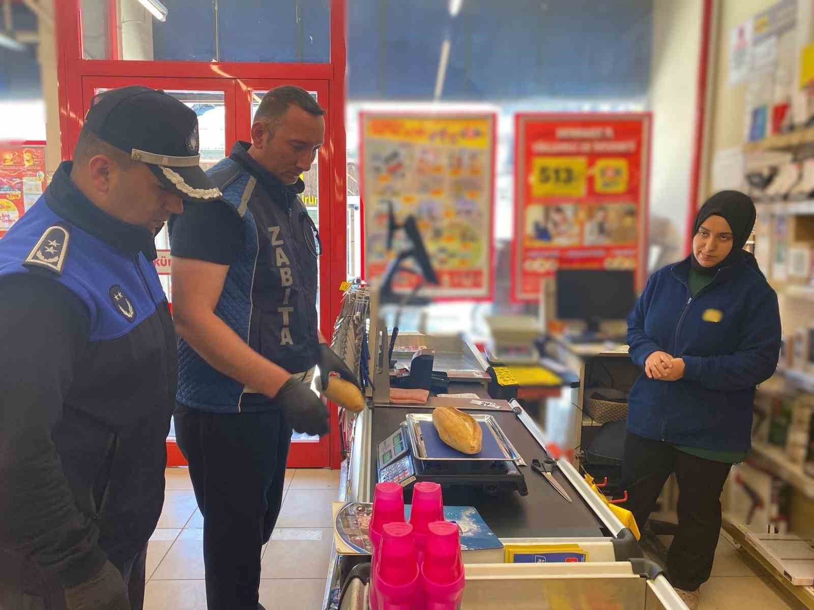Bayburt’ta zabıta gramaj ve hijyen denetimi gerçekleştirdi
