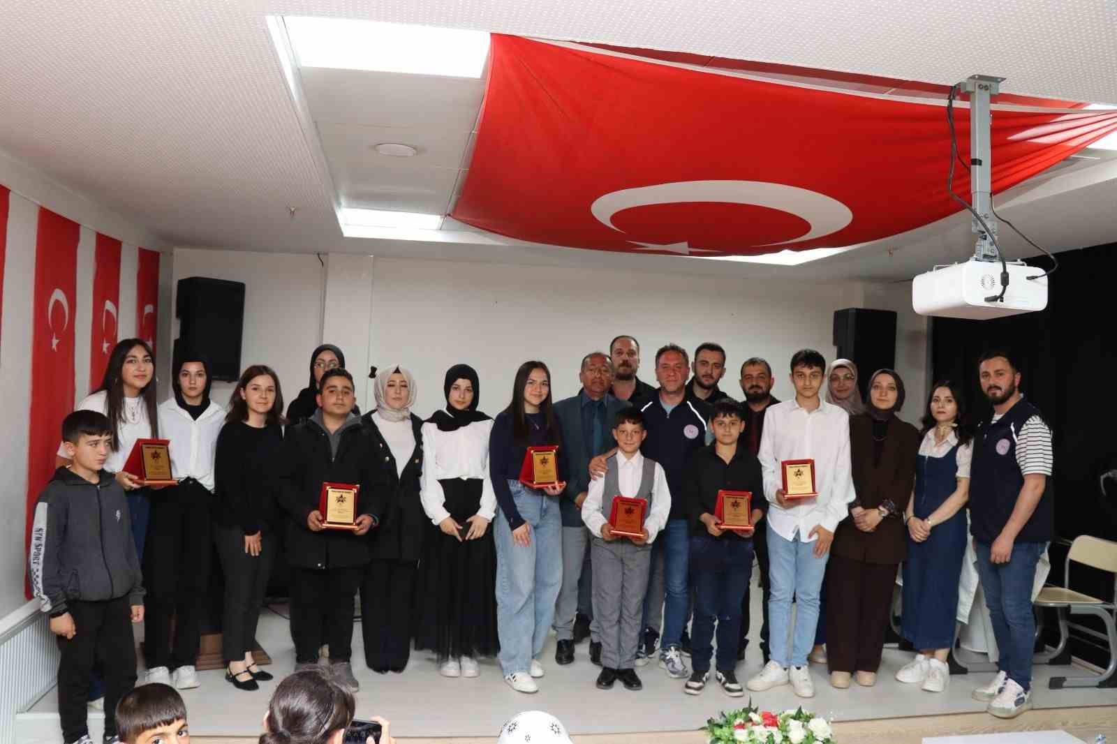 Genç yetenekler sesleriyle hem yarıştı hem mest etti