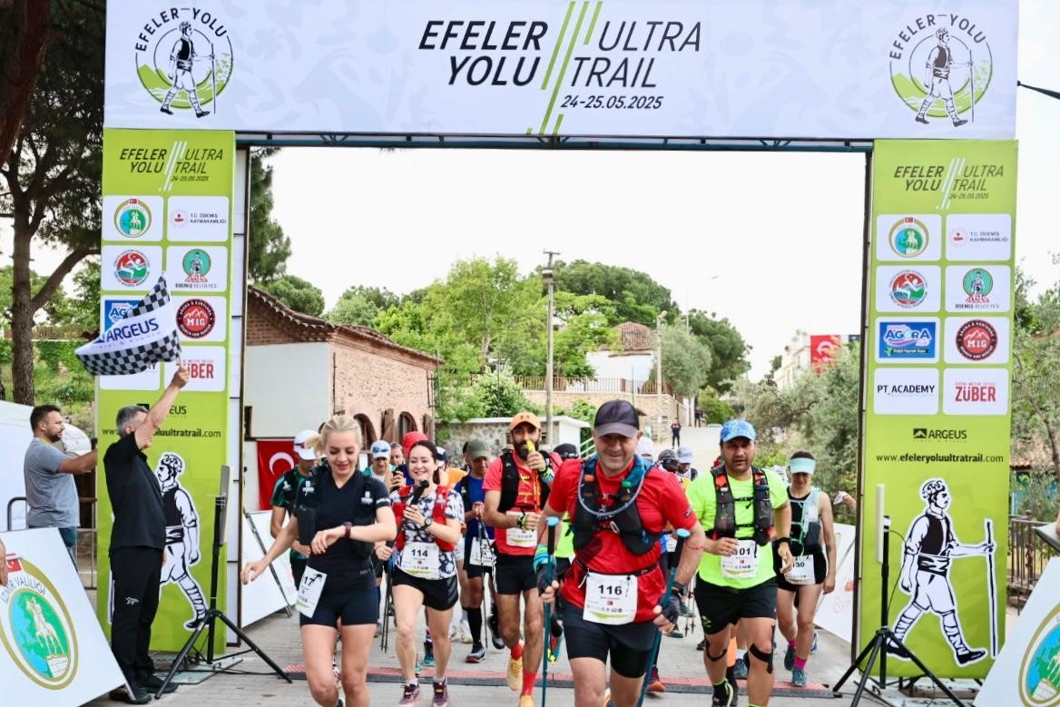 Efeler Yolu Ultra Trail’de start verildi
