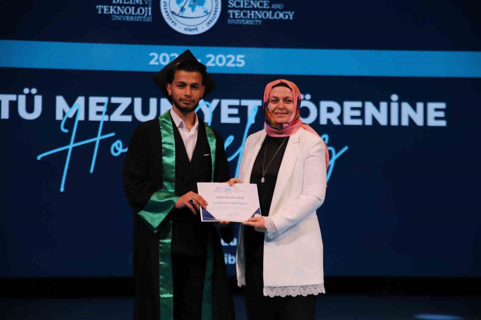 GİBTÜ’da mezuniyet heyecanı

