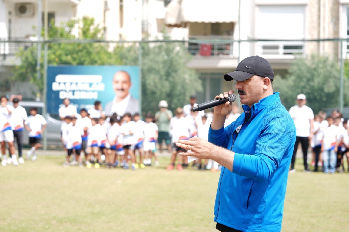 Başkan Cem Kotan’dan, çocuklara sertifika

