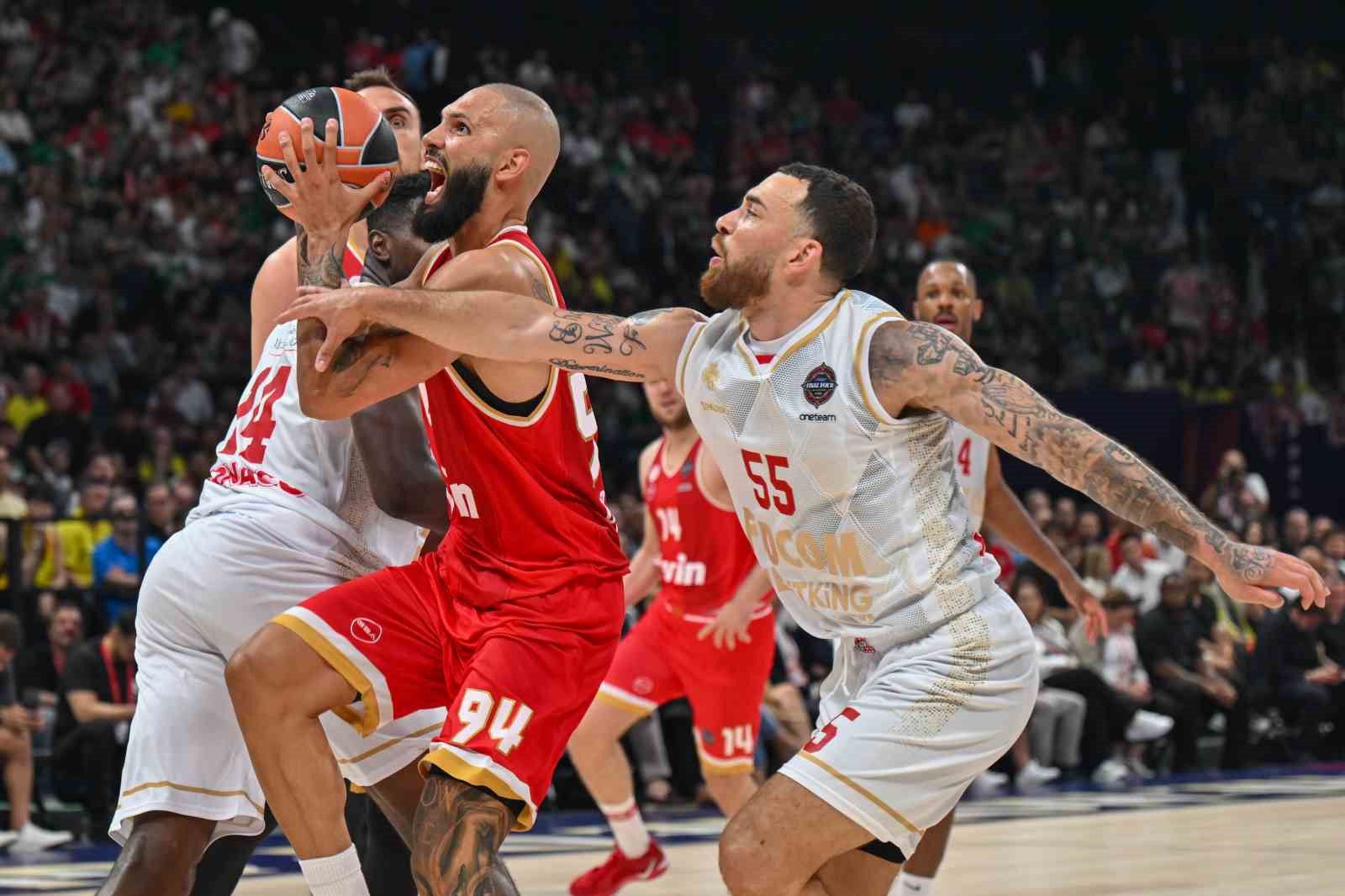 Fenerbahçe, THY Euroleague’de kupa için parkede