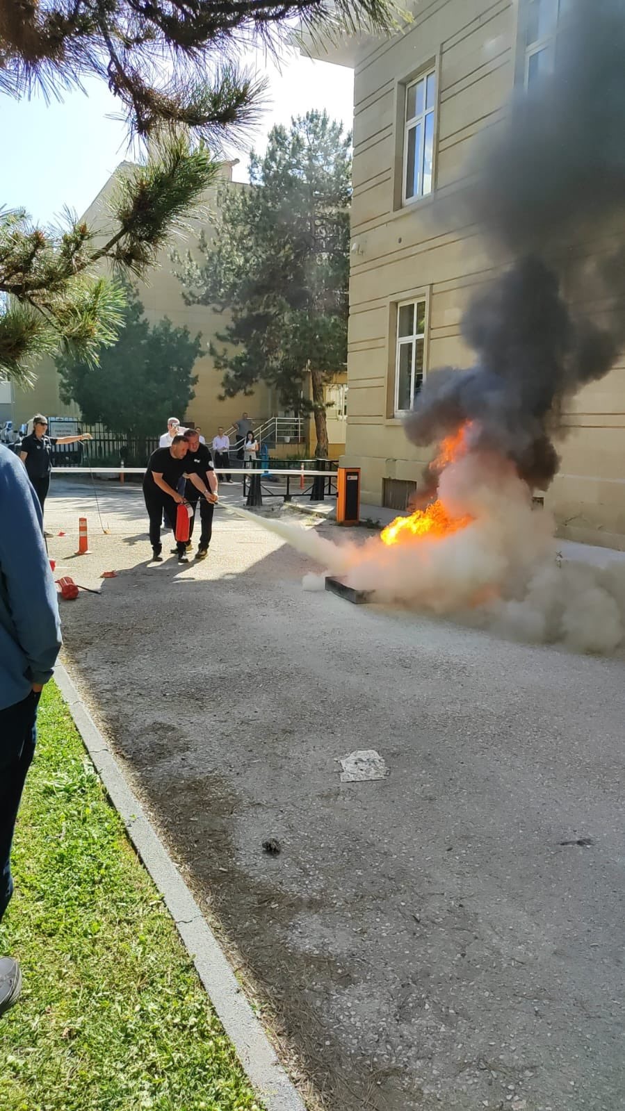 Eskişehir Valiliği personeline yangın farkındalık eğitimi