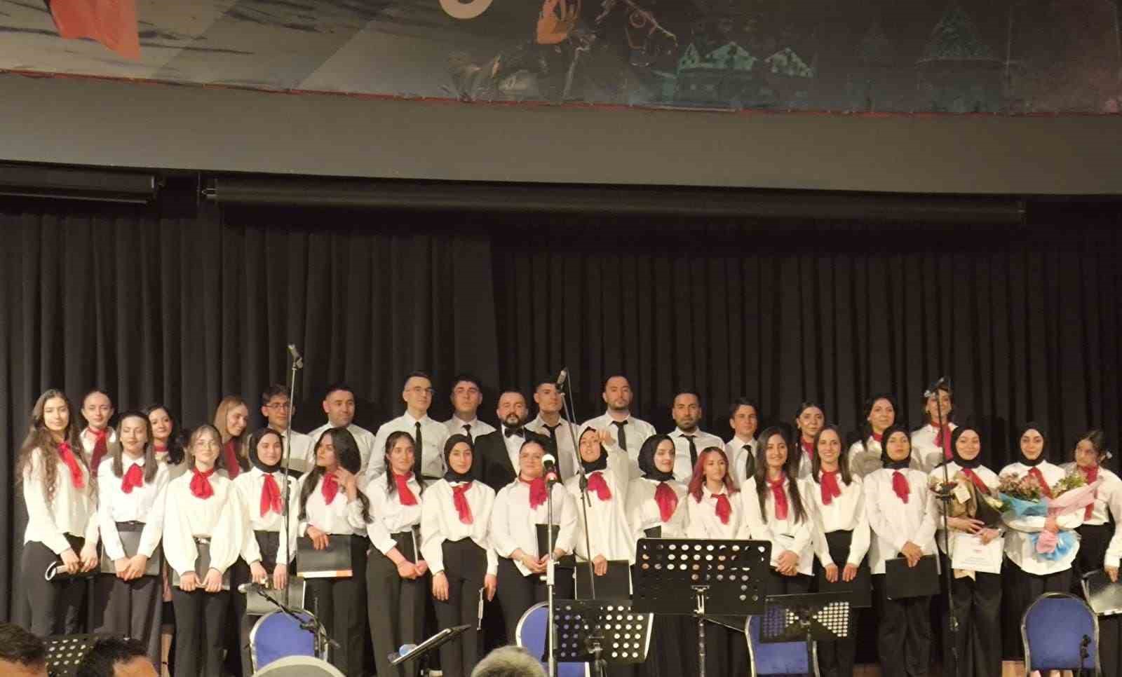 Geleceğin sanat&ccedil;ıları TRT Erzurum sahnesinde parladı
