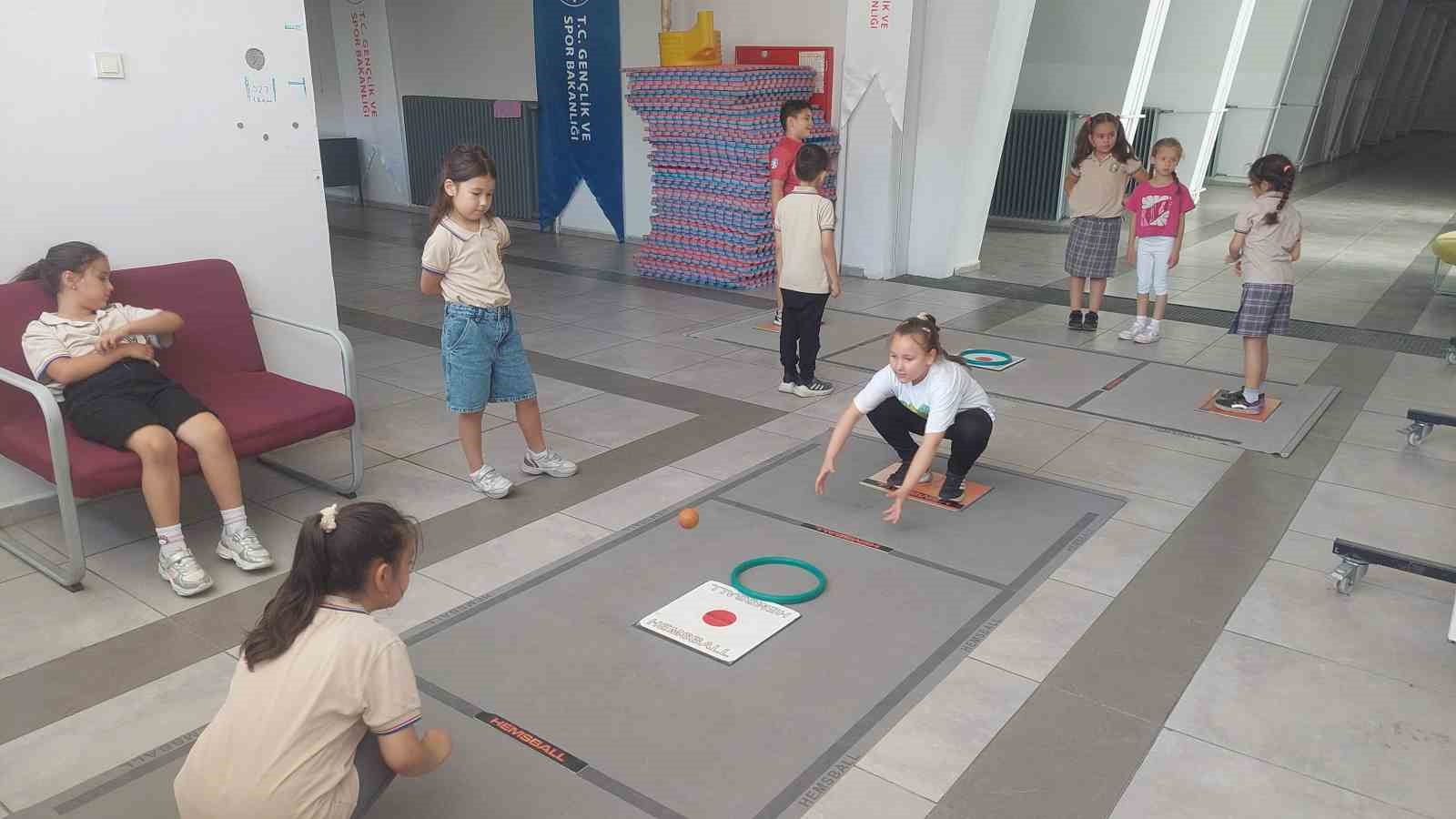 Minikler farklı spor branşlarını keşfediyor