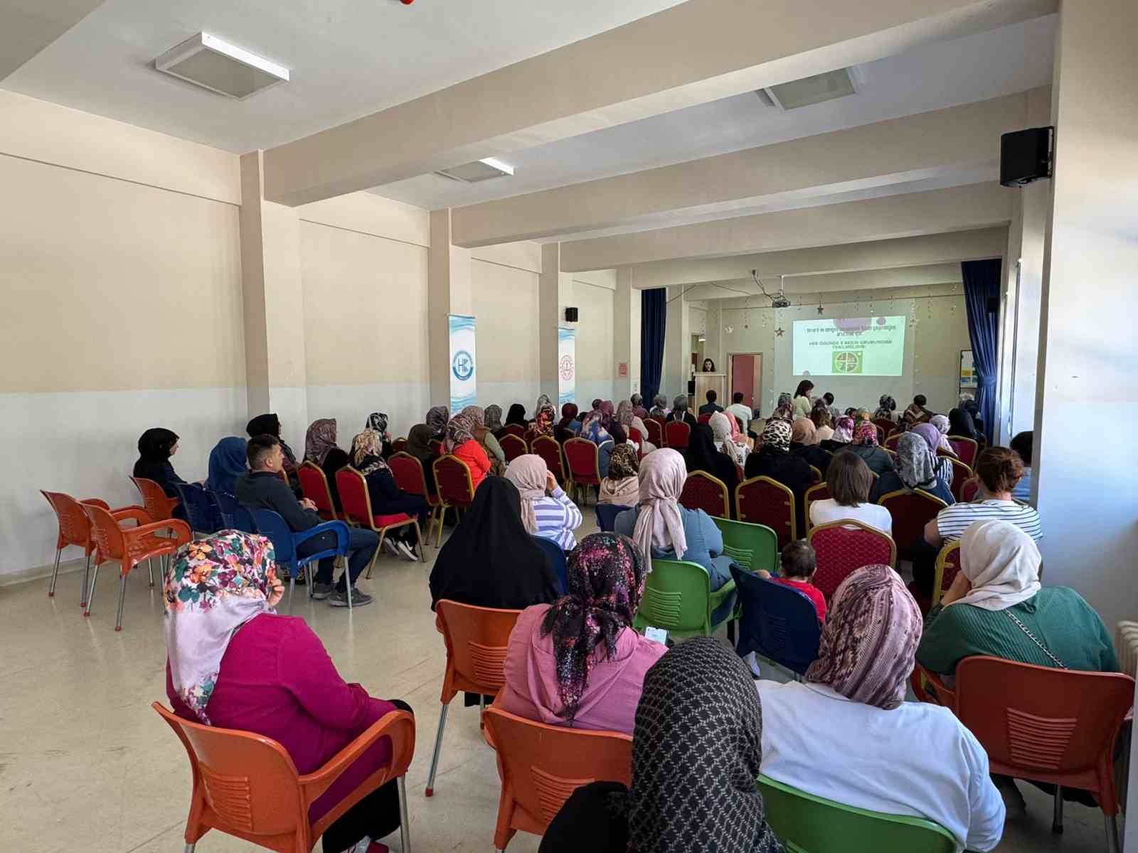 Velilere sağlıklı yaşam ve beslenme eğitimi verildi