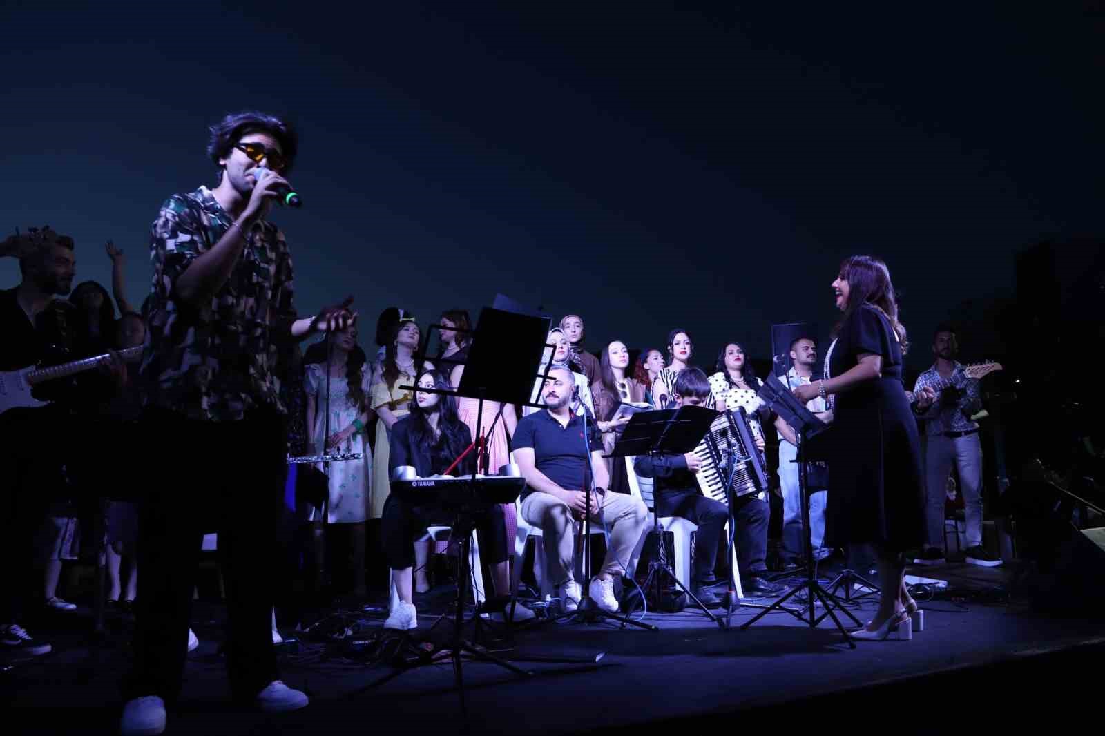 NÖHÜ GençFest 2025 renkli görüntülere sahne oldu