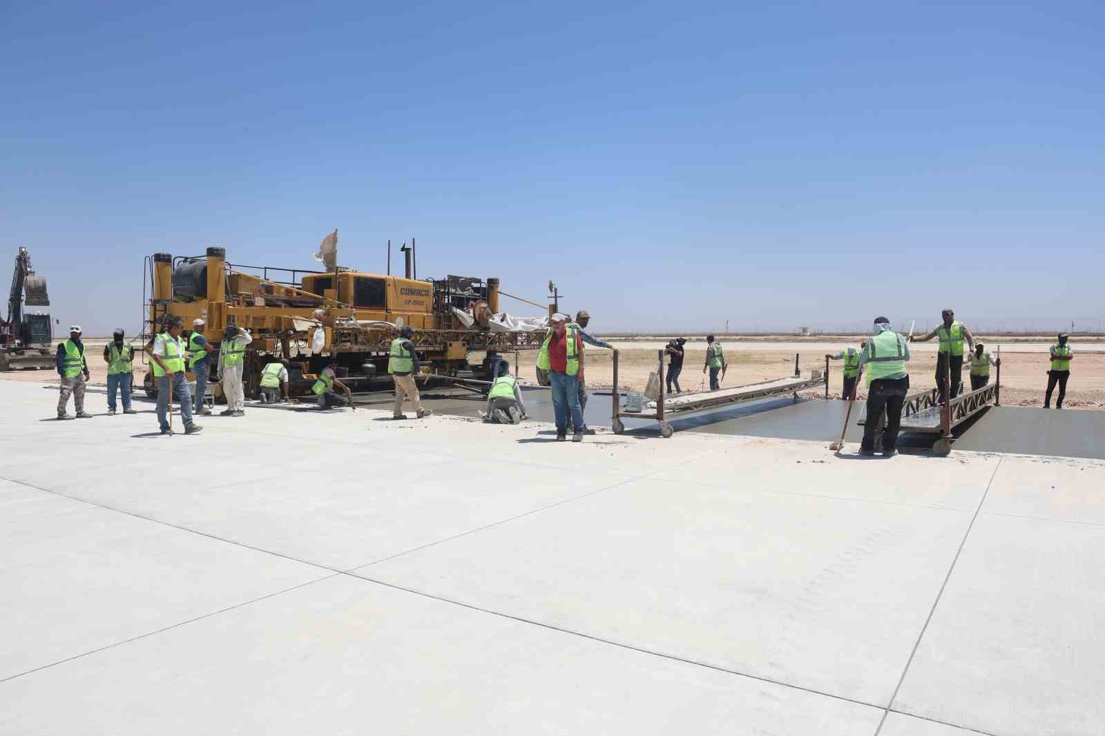 Deprem sonrası iyileştirme &ccedil;alışmalarının s&uuml;rd&uuml;ğ&uuml; Hatay havalimanında u&ccedil;uşlara 1 ay s&uuml;reyle ara verilecek
