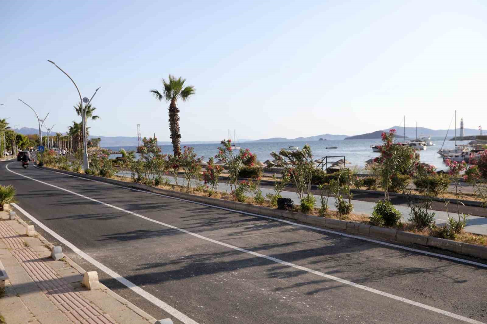 Turgutreis yolu yenilendi