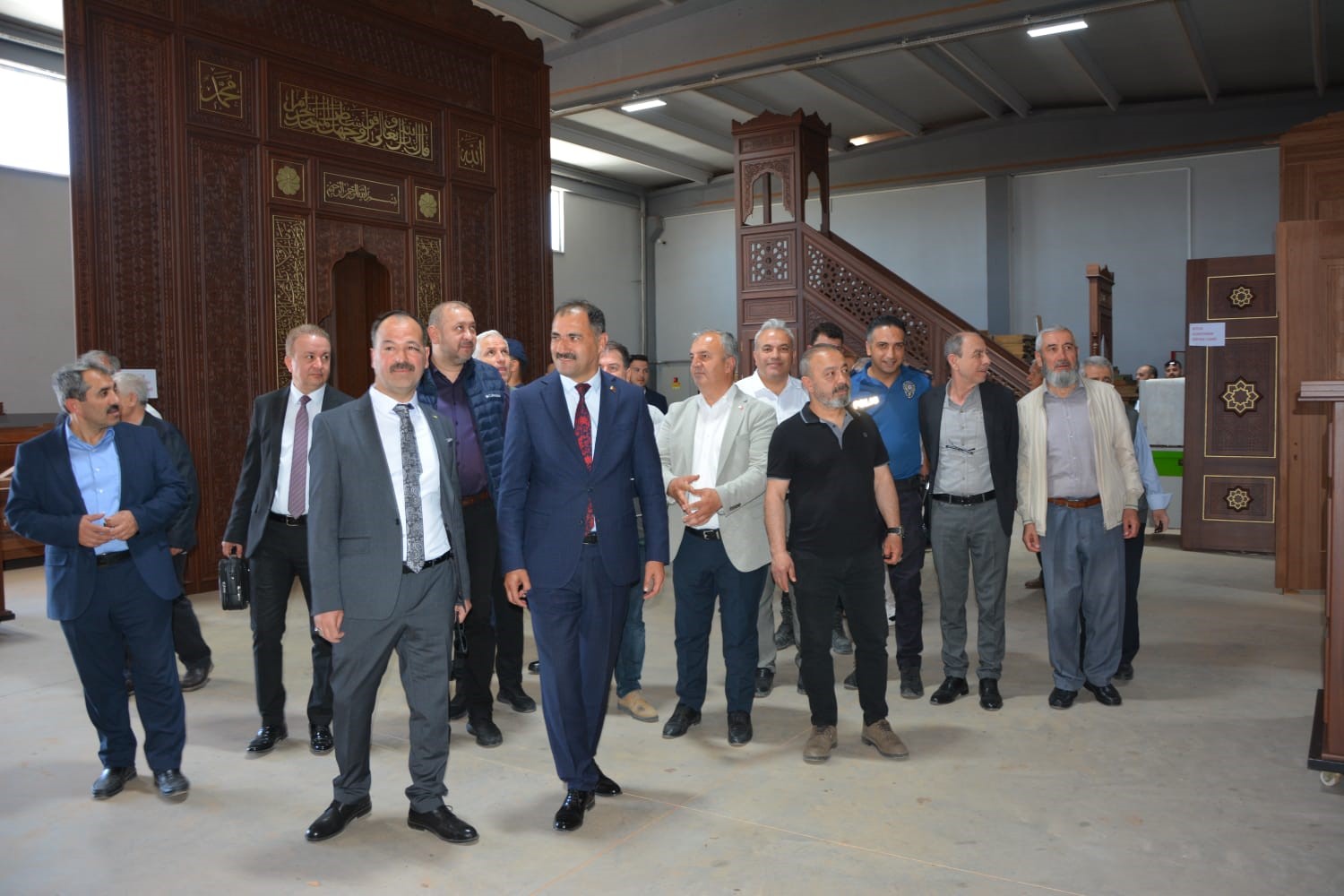 Cami donanımları firması, yeni fabrikasını açtı
