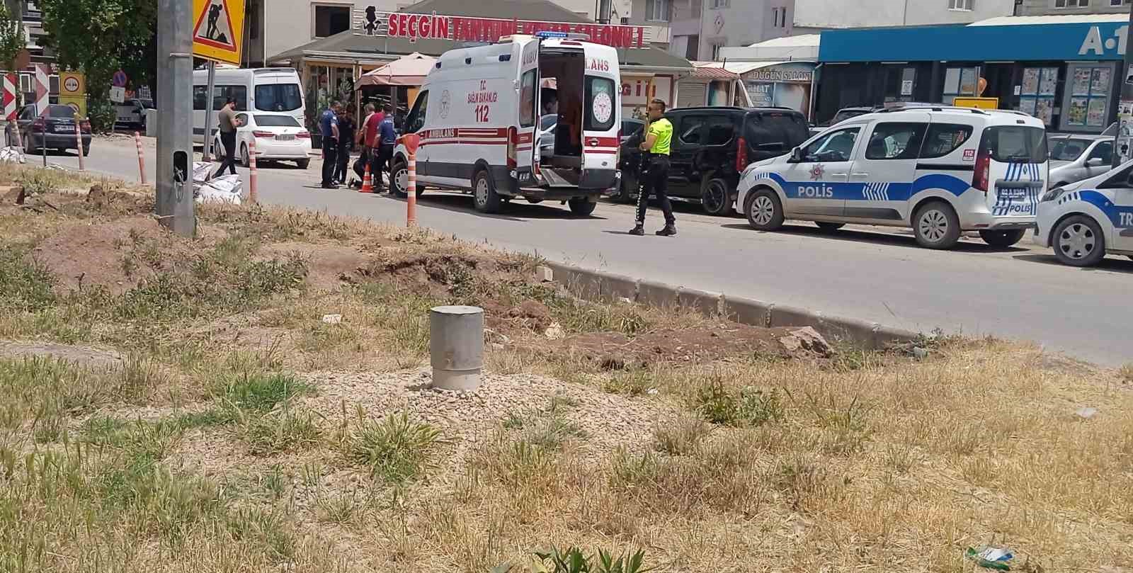 Motosiklet yayaya çarptı: 1 yaralı