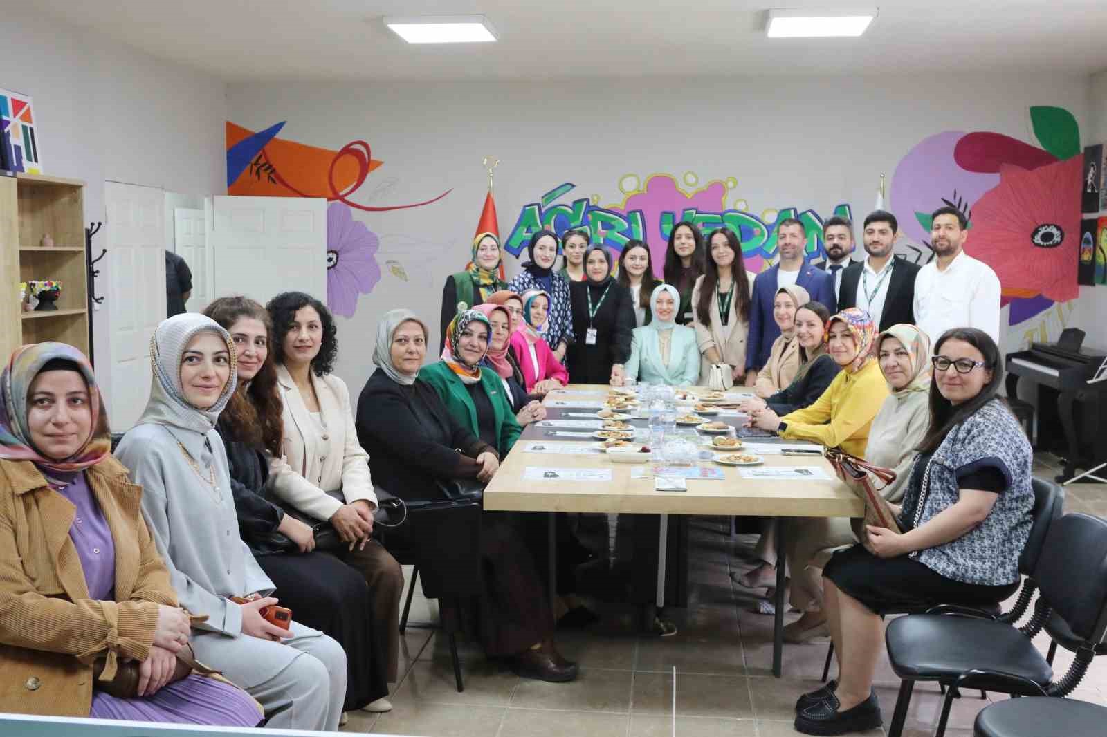 Ağrı’da bağımlılıkla mücadele toplantısı düzenlendi