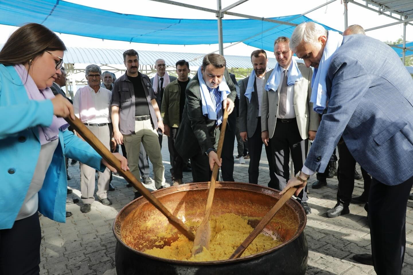 Simav’da geleneksel "Büyük Hayır ve Toplu Sünnet Şöleni"
