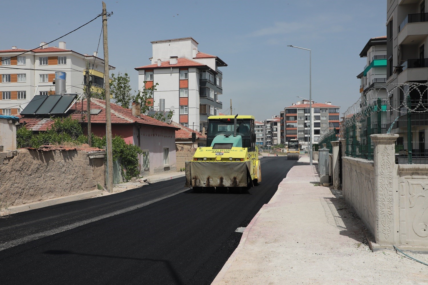 Konya’da Erenler ve Mengene mahallelerine sıcak asfalt