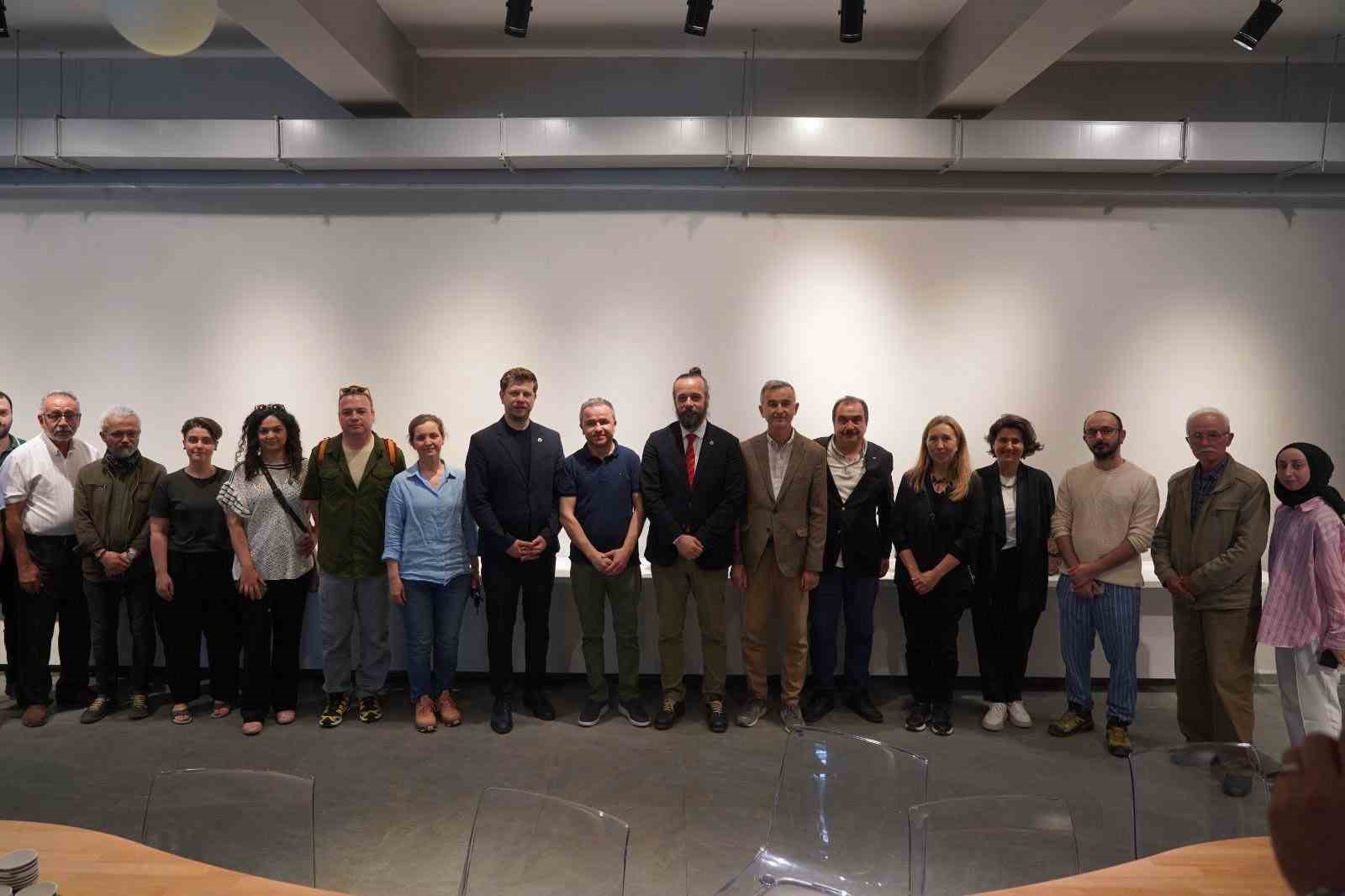 Bilecik&rsquo;te &lsquo;Zamanla&rsquo; seramik sergisi, sanatseverlerle buluştu
