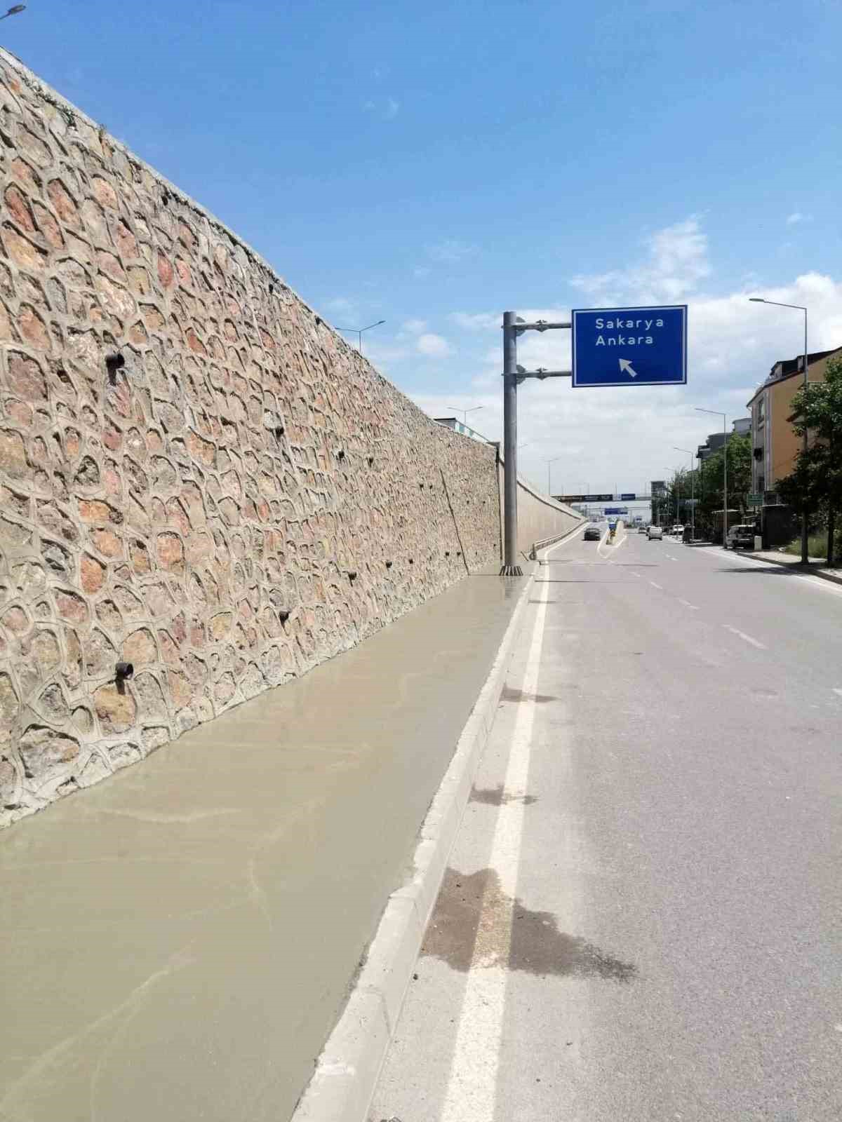 Kartepe İstasyon Mahallesi&rsquo;nde yaya kaldırımı tamamlandı
