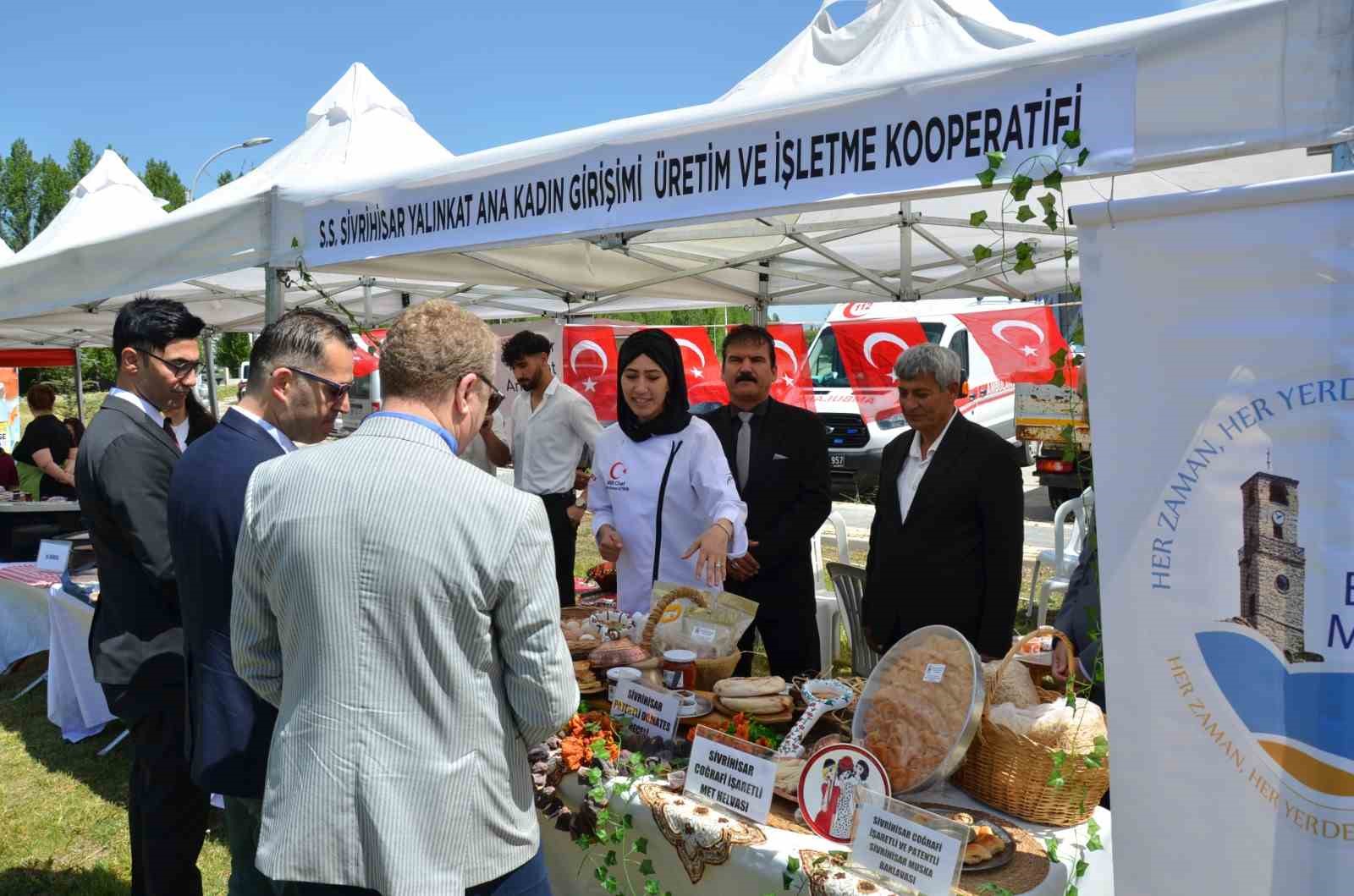 Eskişehir’de yöresel lezzetler stantları büyük ilgi gördü