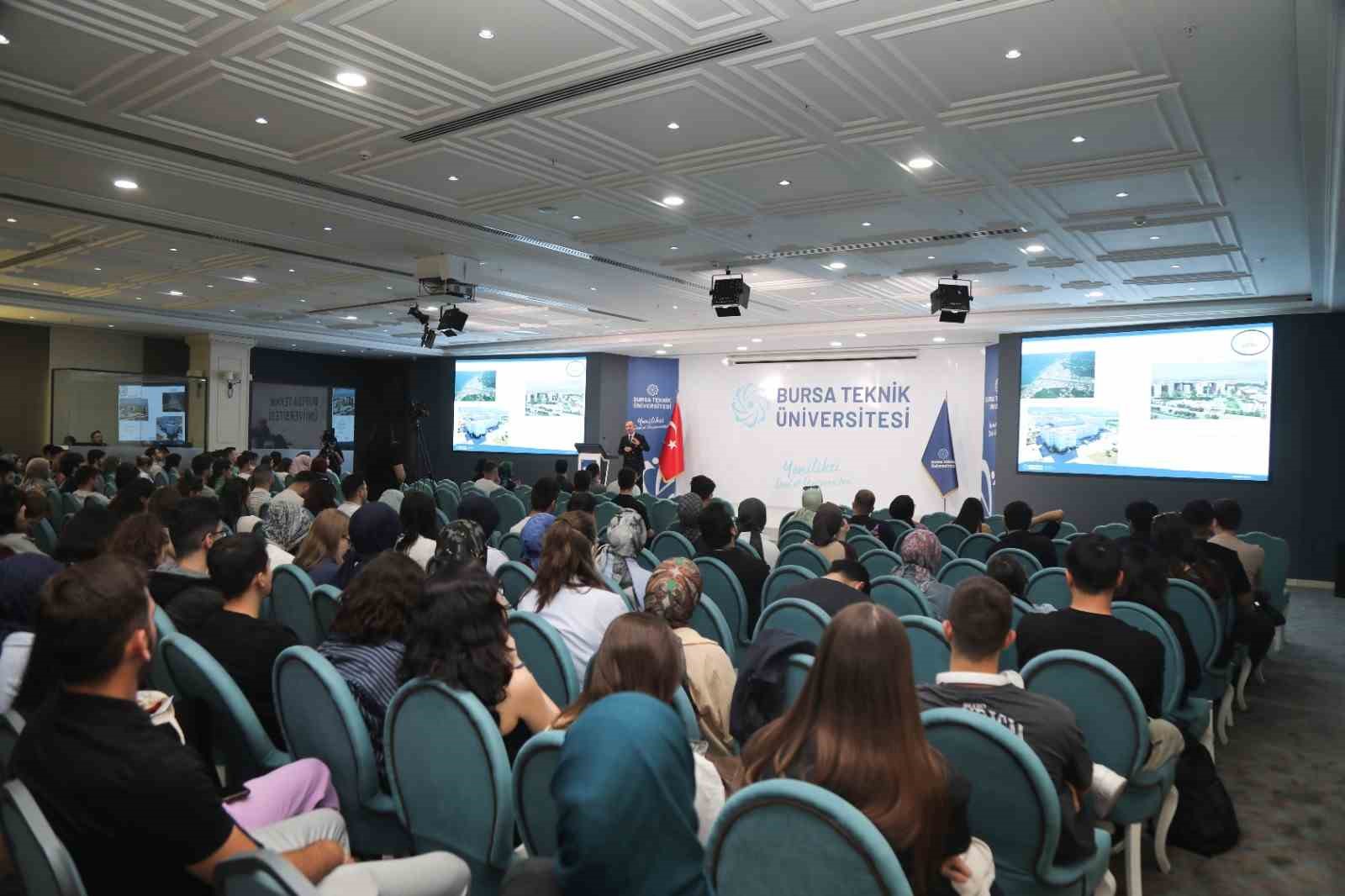 T&Uuml;BA &Ouml;d&uuml;ll&uuml; Do&ccedil;. Dr. Sarıcaoğlu, akademisyenlikte başarının anahtarını paylaştı
