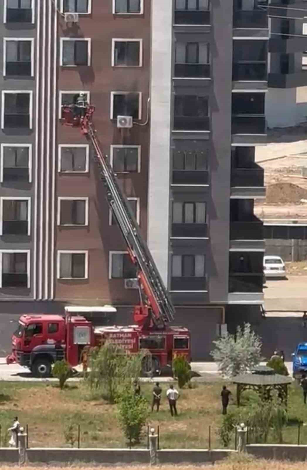 Batman’da dairede çıkan yangın söndürüldü