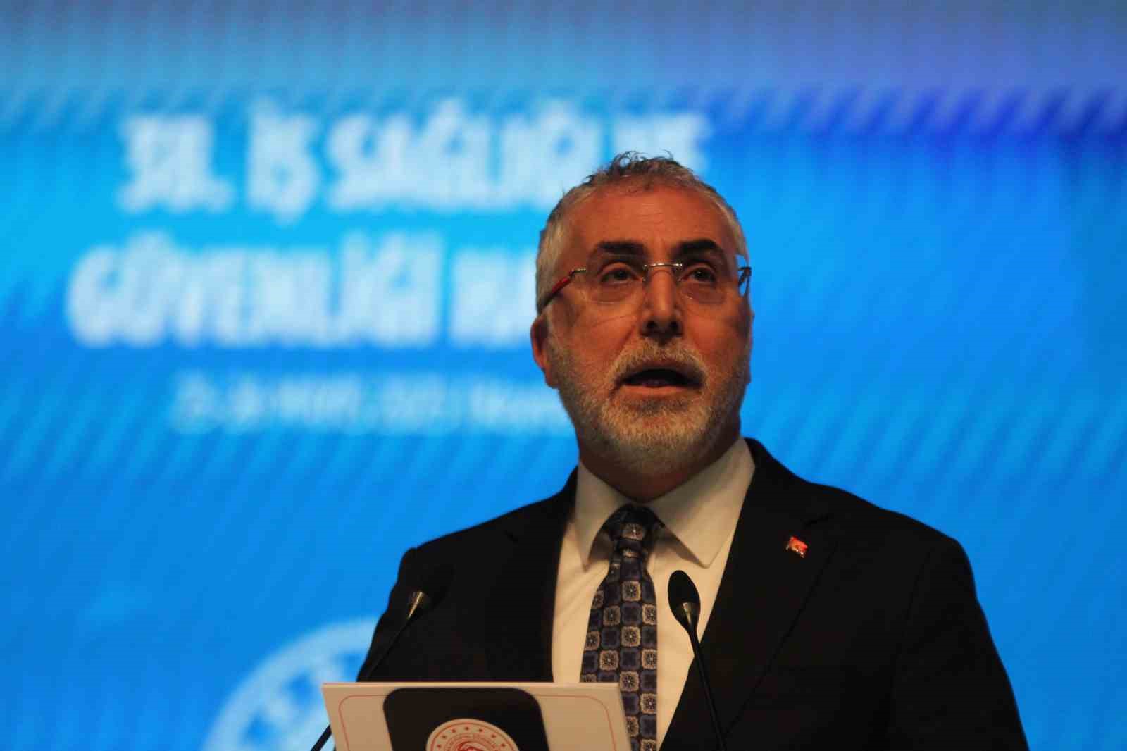 Bakan Işıkhan: "Tek bir çalışanımızın dahi mesleği sebebiyle hayatını kaybetmediği sağlıklı ve güvenli bir çalışma hayatı temel hedefimizdir"