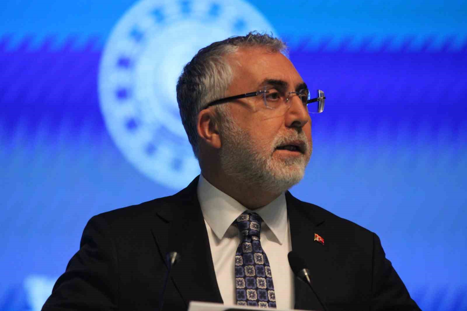 Bakan Işıkhan: "Tek bir çalışanımızın dahi mesleği sebebiyle hayatını kaybetmediği sağlıklı ve güvenli bir çalışma hayatı temel hedefimizdir"

