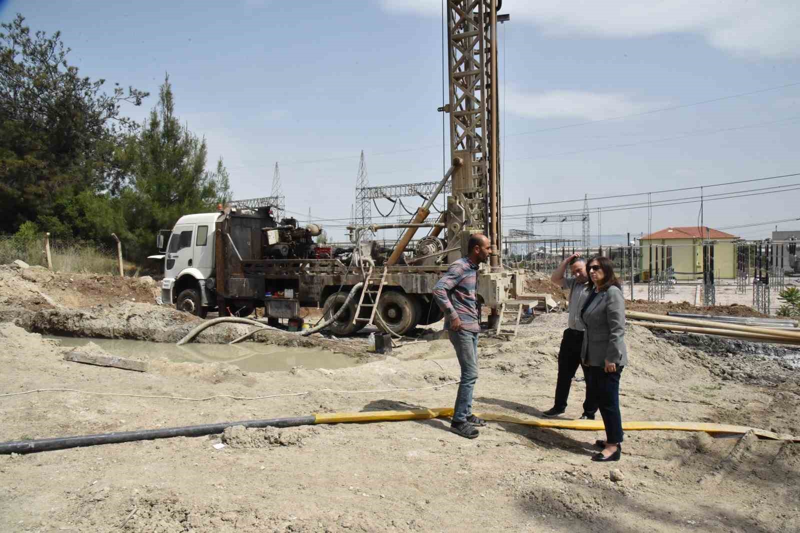 MASKİ kesintisiz i&ccedil;me suyu i&ccedil;in sahada
