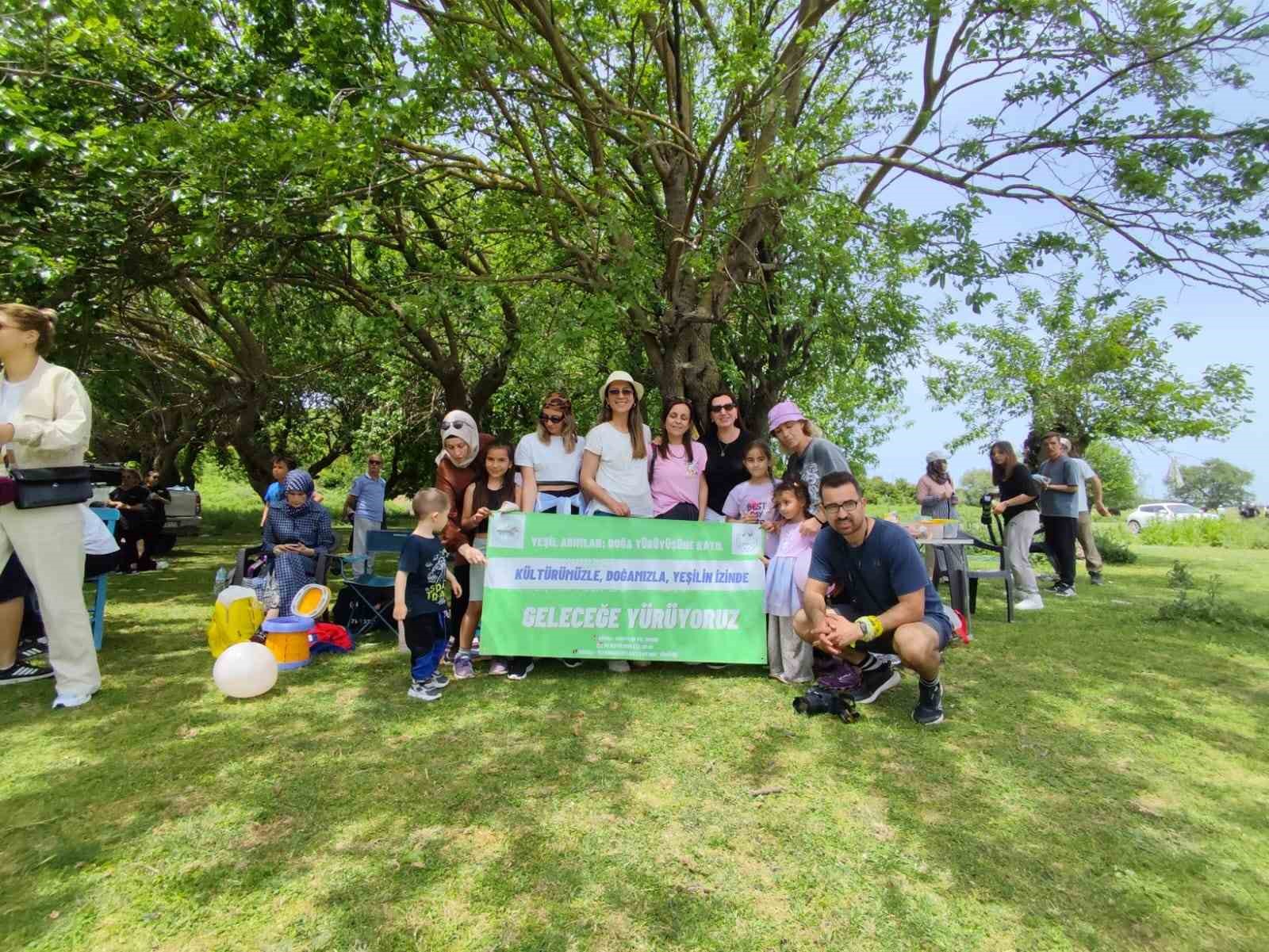 Marmara Adası’nda 150 kişi doğa için "Yeşil Adımlar" attı