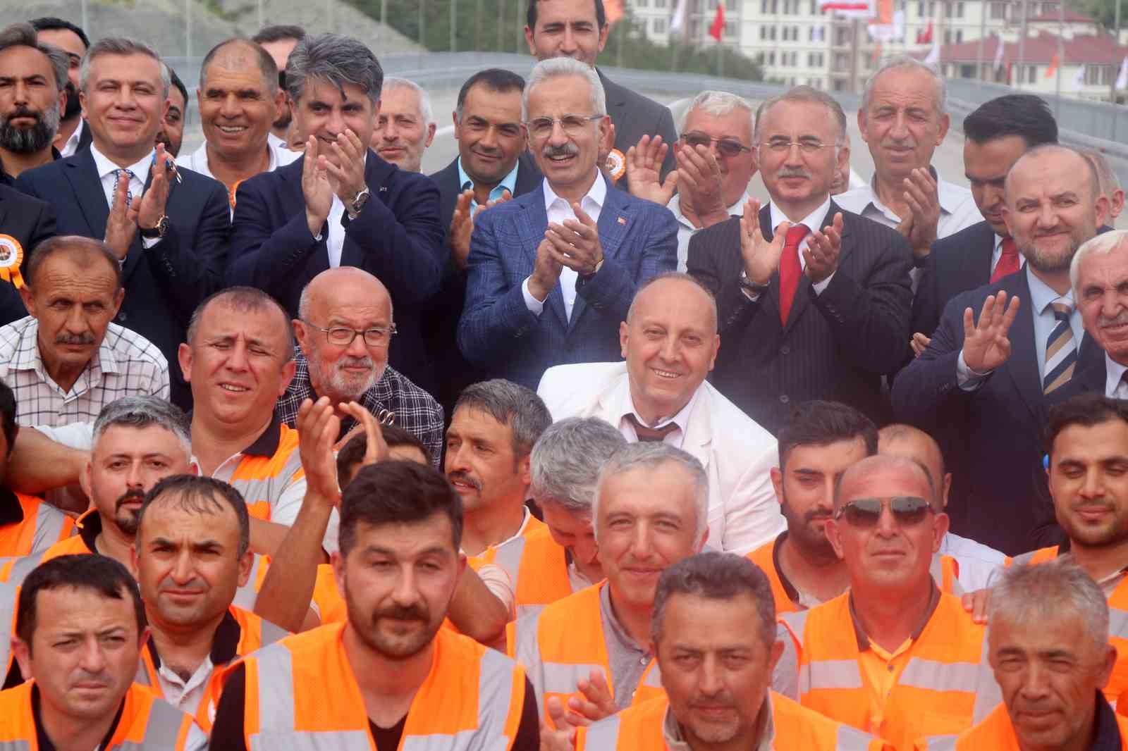 Bakan Uraloğlu a&ccedil;ıkladı: Orta Anadolu Otoyolu, trafiği rahatlatacak
