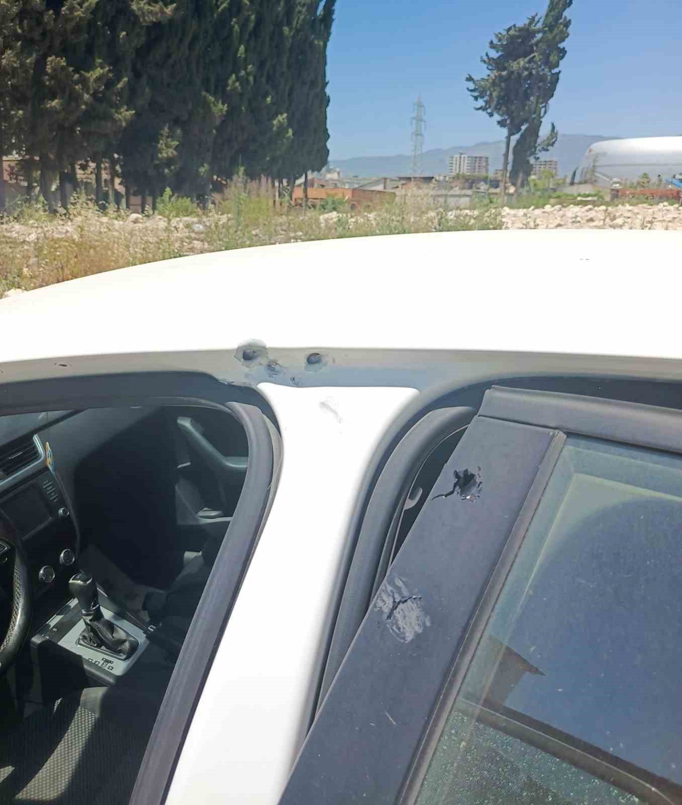 Park halinde ara&ccedil; kurşunlandı
