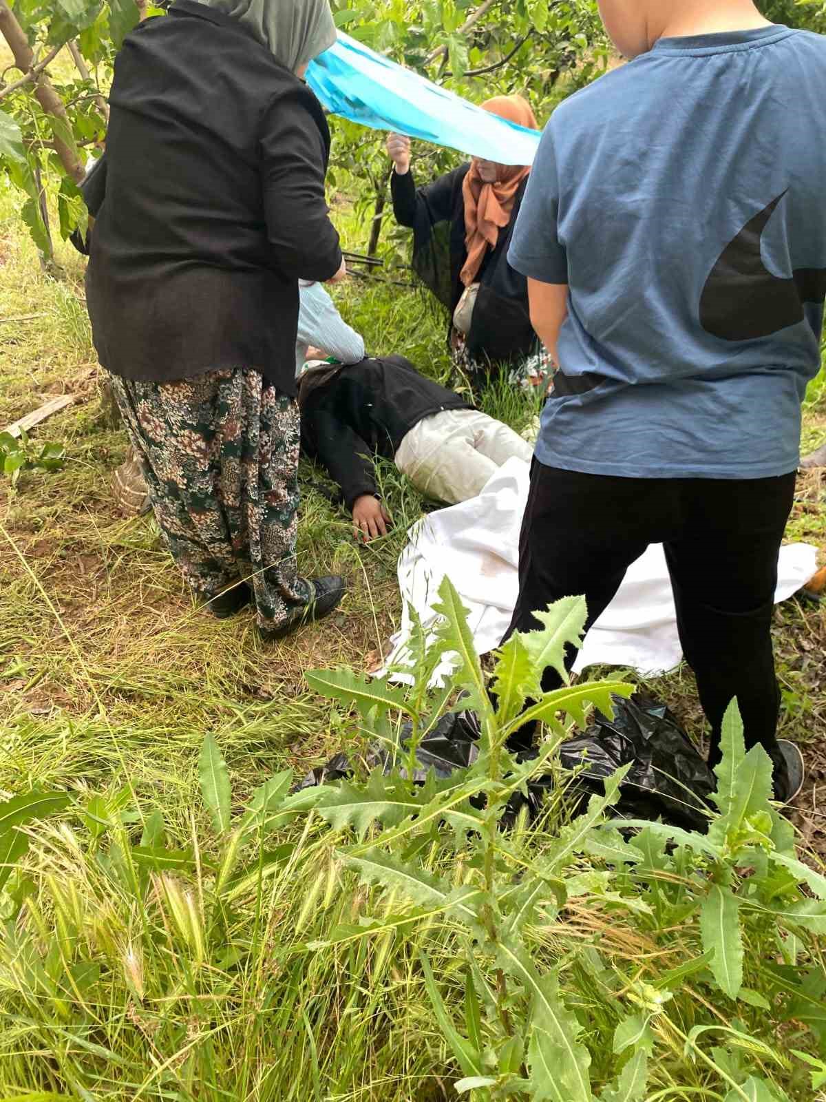 &Ccedil;anakkale&rsquo;de otomobil ile motosiklet &ccedil;arpıştı: 4 yaralı
