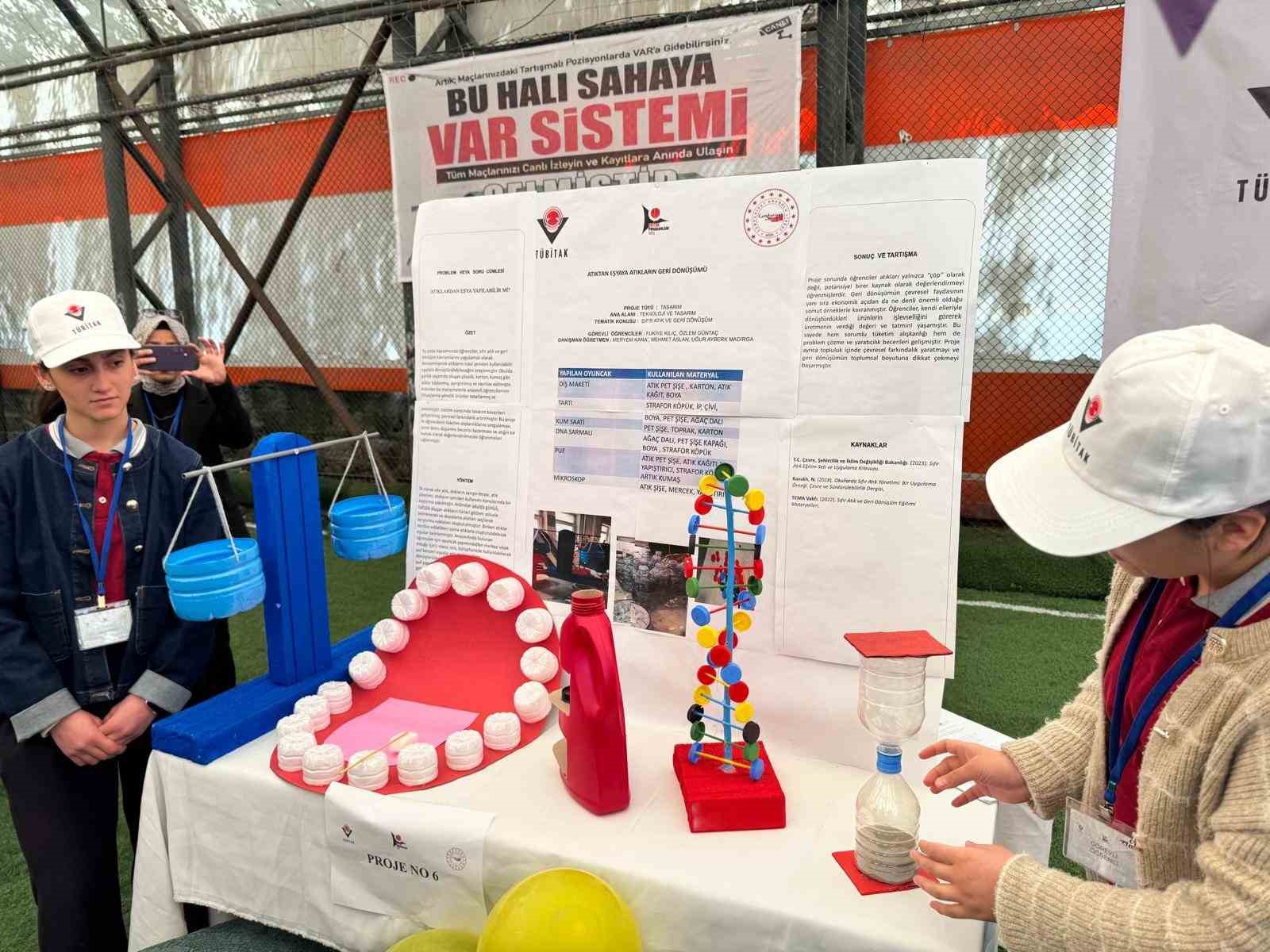 Ağrı’da öğrenciler TÜBİTAK desteğiyle bilimsel projelerini sergiliyor
