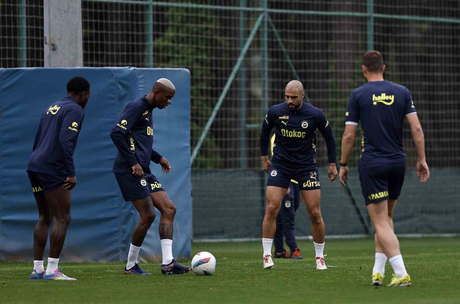 Fenerbahçe, Hatayspor maçı hazırlıklarını tamamladı