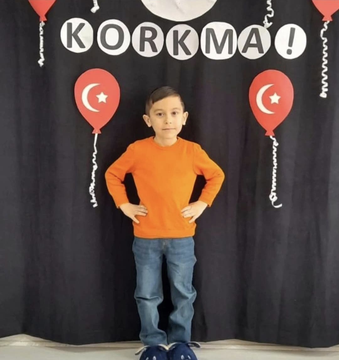 Beşiktaş formalı küçük Eymen’e hüzünlü veda