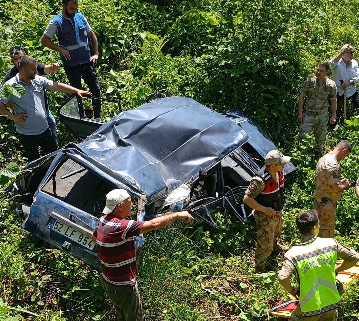 Ordu’da otomobil 200 metrelik uçuruma yuvarlandı: 1 yaralı
