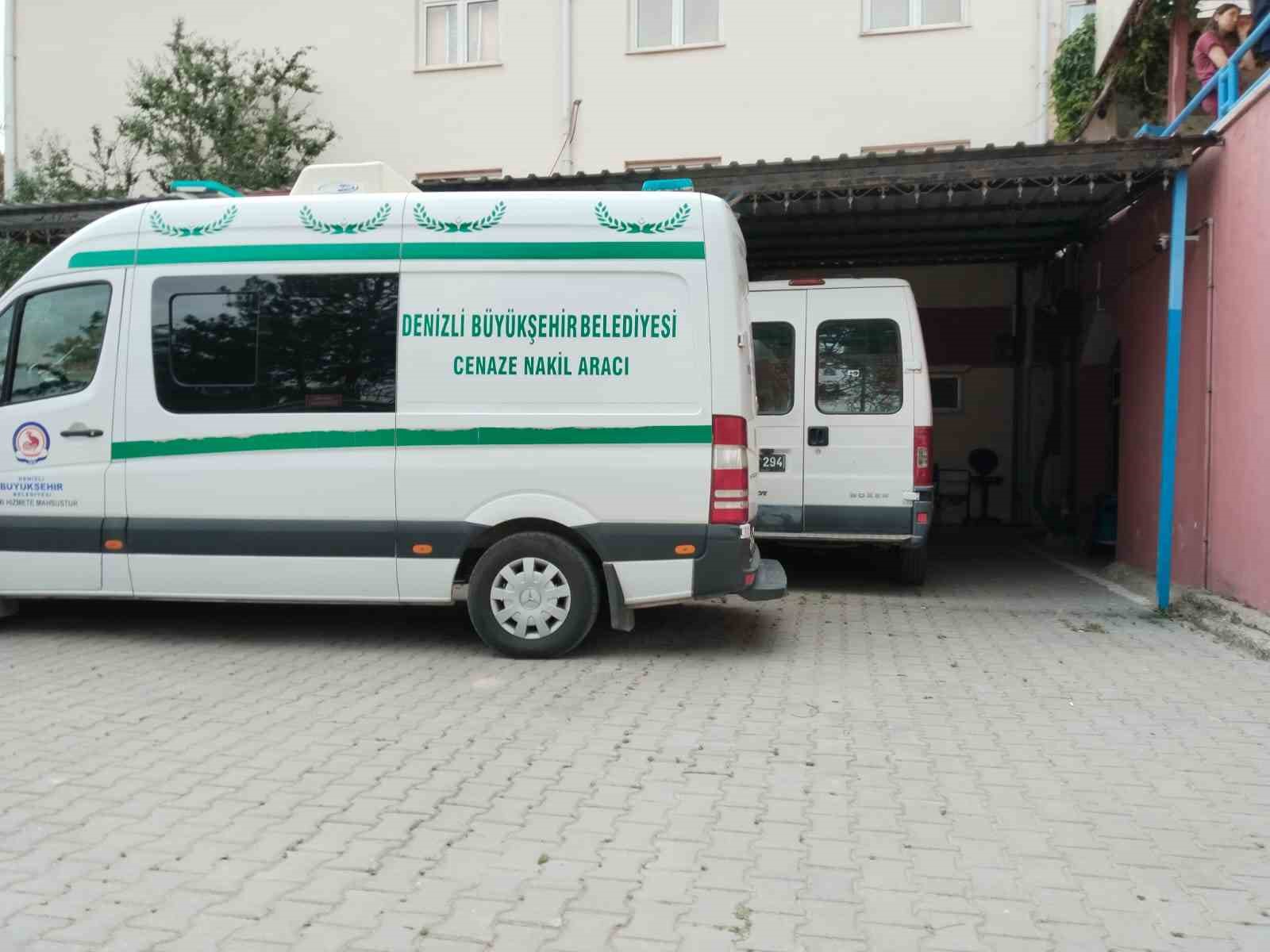 Kulakları kesilmiş halde bulunan yaşlı adamın ölüm nedeni araştırılıyor