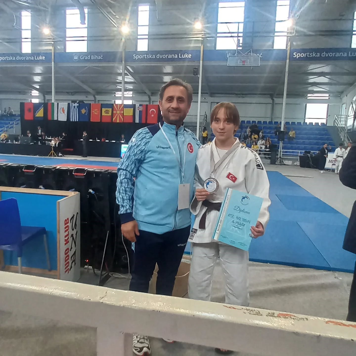 &Uuml;mitler Balkan şampiyonasında 2. oldu
