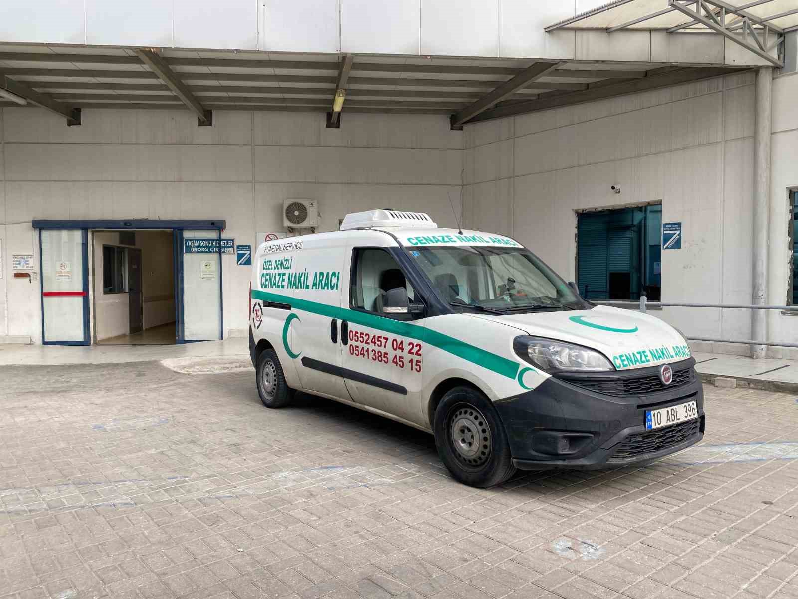 Virajda iki motosiklet kafa kafaya çarpıştı: 1 ölü, 1 ağır yaralı
