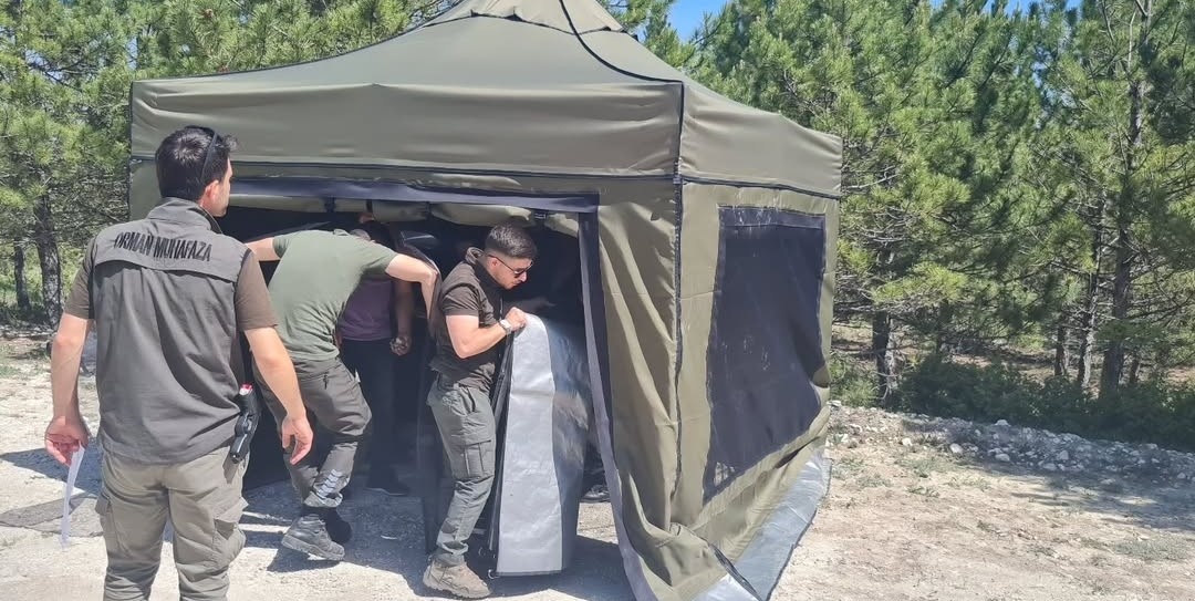 K&uuml;tahya Kent Ormanı&rsquo;nda doğada hayatta kalma ve gece kalma eğitimi
