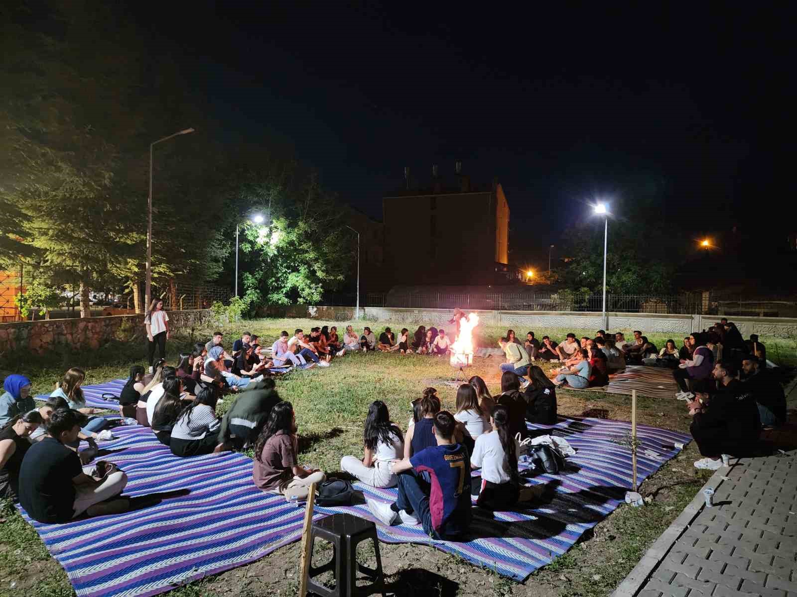 Hisarcık MYO’da müzikli eğlence etkinliği