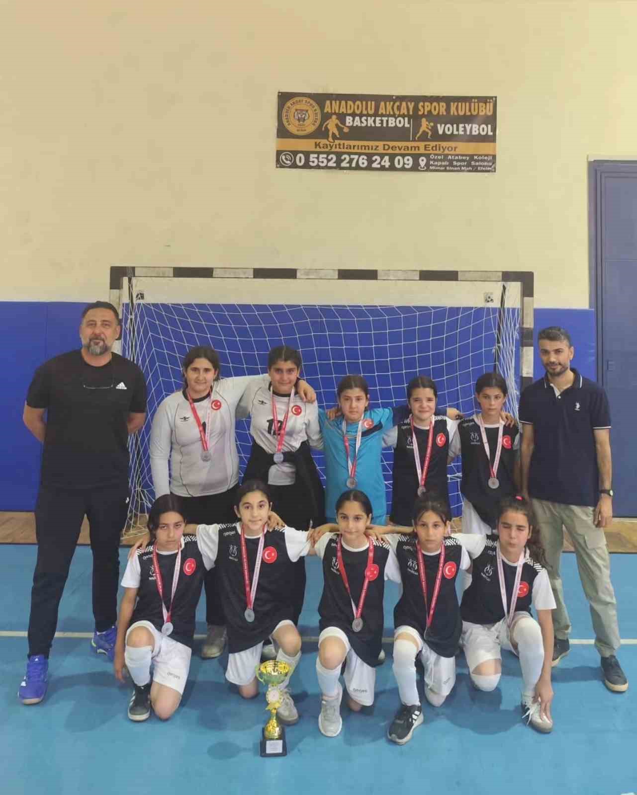 Nazillili öğrenciler Aydın İl Turnuvası’nda il ikincisi oldu