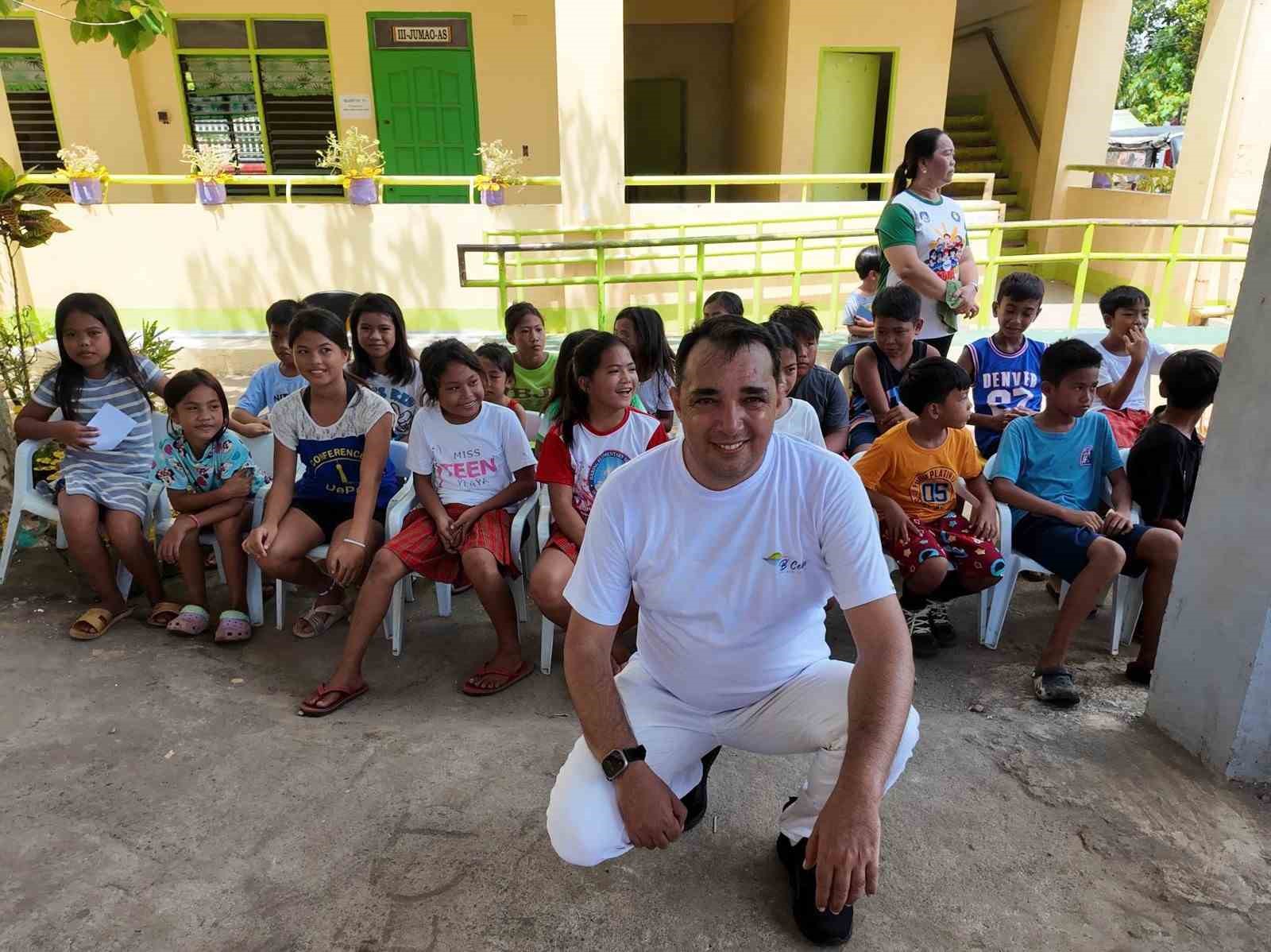 Muhammet Aydın’dan Filipinler’de anlamlı Türkiye tanıtımı