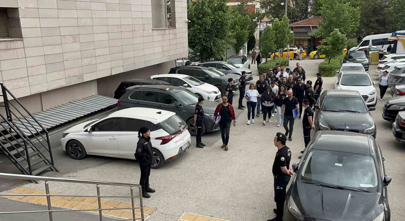 Eskişehir merkezli fuhuş operasyonu: 7 g&ouml;zaltı
