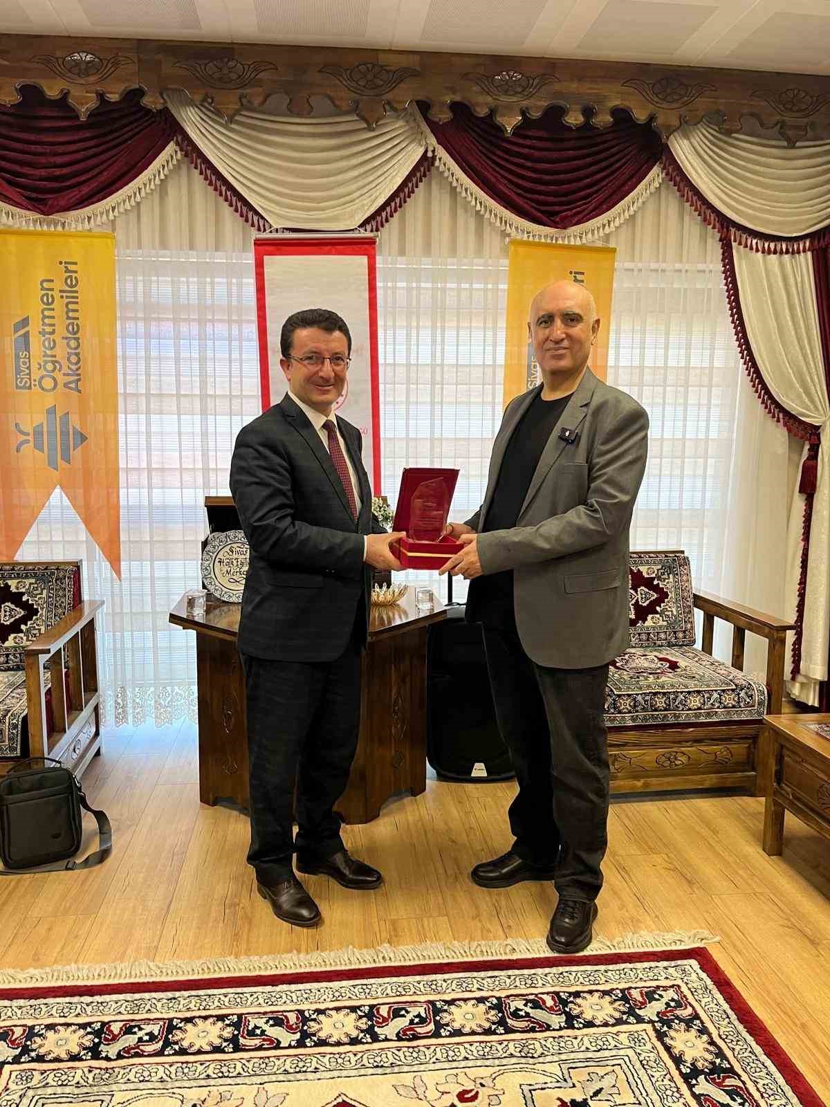 &Ouml;ğretmenlere diksiyon eğitimi verildi
