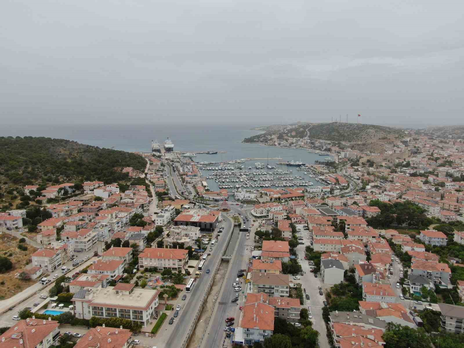 Çeşme, bayramda 1 milyon kişi bekliyor
