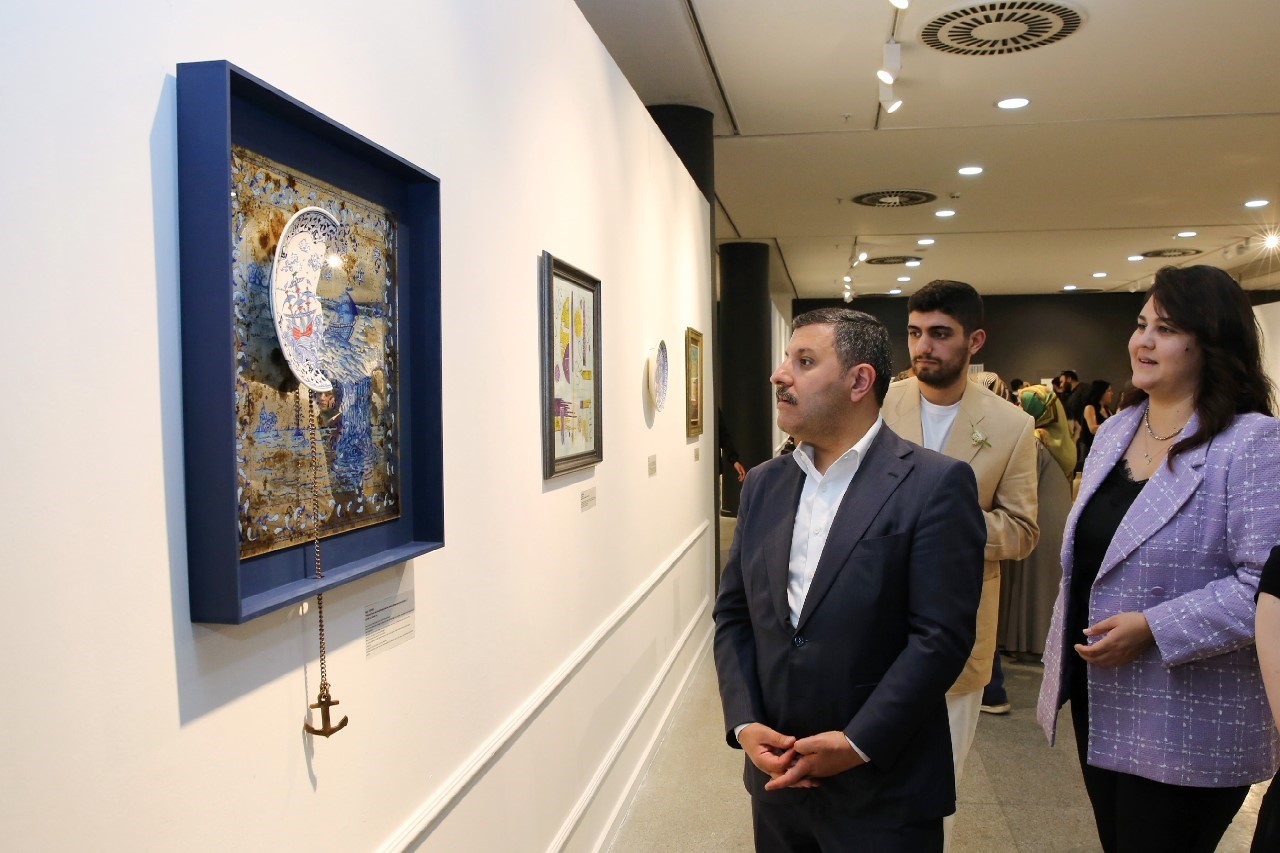 "Zıtlık" sergisi Galeri Cennet’te kapılarını araladı