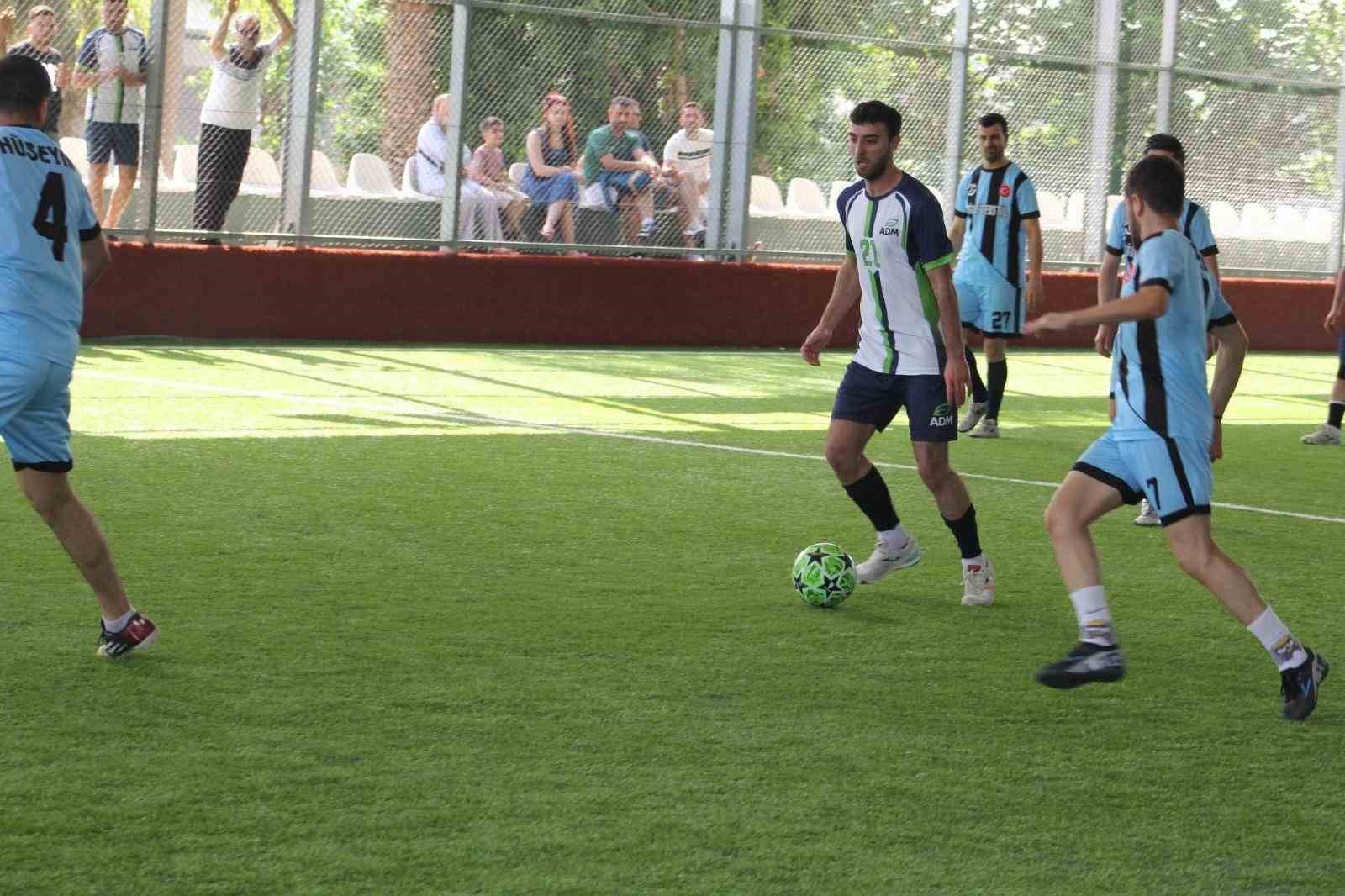 AOSB Futbol Turnuvası’nda Çeyrek Final tamamlandı