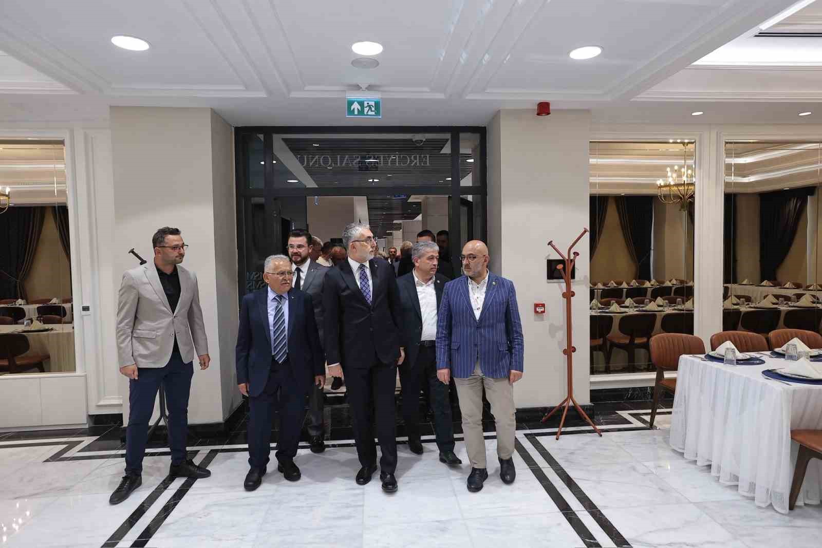 Başkan Büyükkılıç, Bakan Işıkhan’a Mutfak Sanatları Merkezi’ni tanıttı