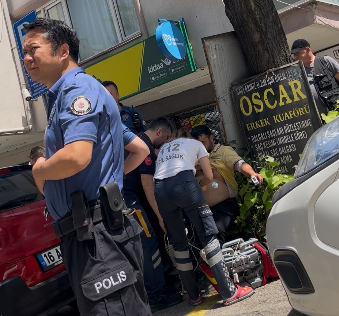 Bursa’da park kavgası iki esnafı birbirine düşürdü : 2 yaralı